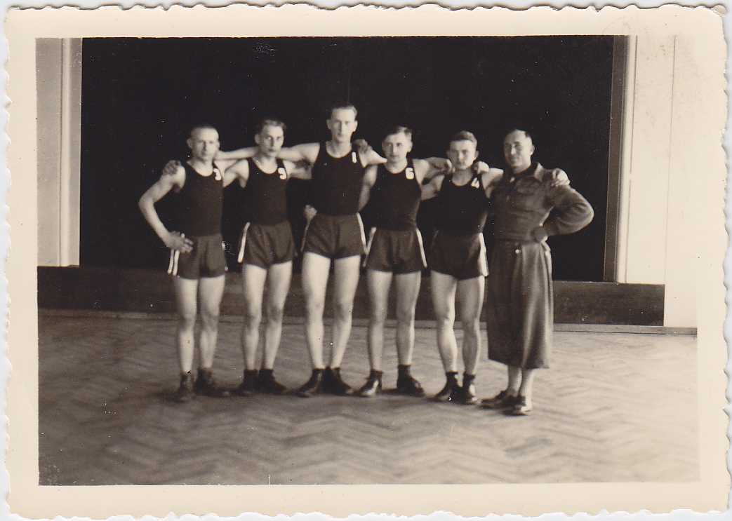 Pasvalio Petro Vileišio gimnazijos sportininkų komanda