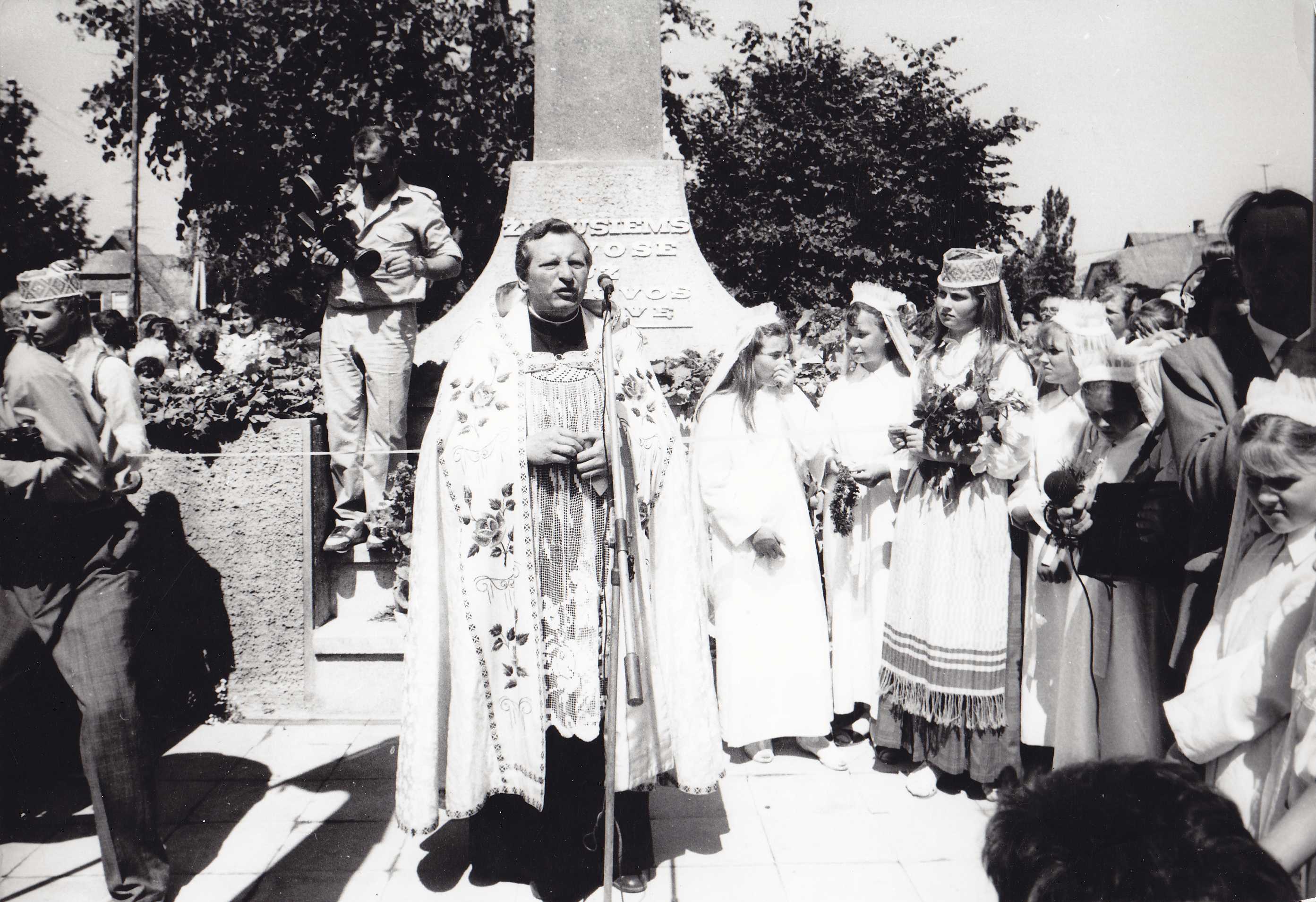 Kalba Pabiržės (Biržų dekanatas) švč. Trejybės parapijos klebonas Jonas Algirdas Narušis