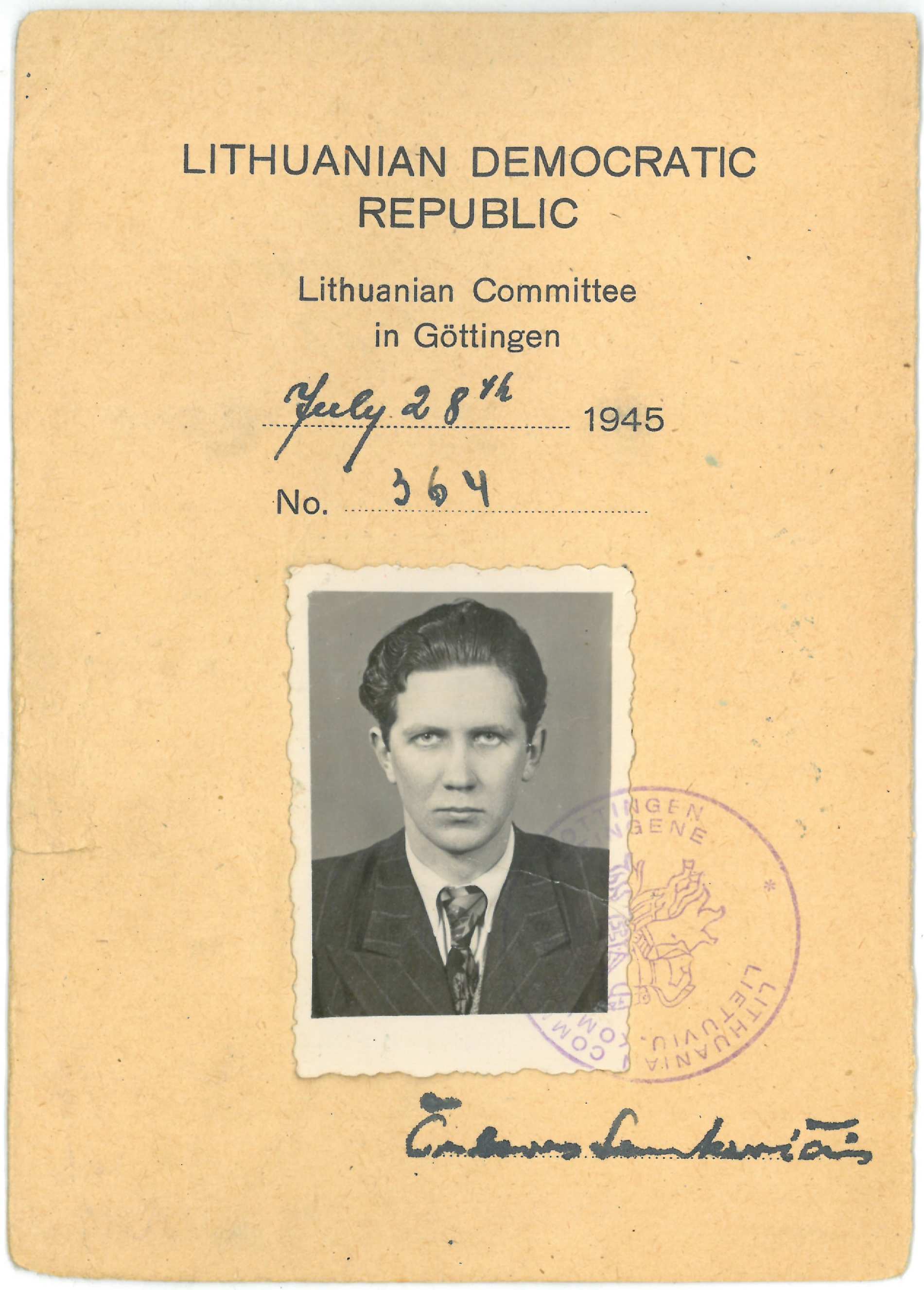 Lietuvos komiteto Getingene sertifikatas, išduotas Česlovui Senkevičiui. 1945 m. liepos 28 d. 