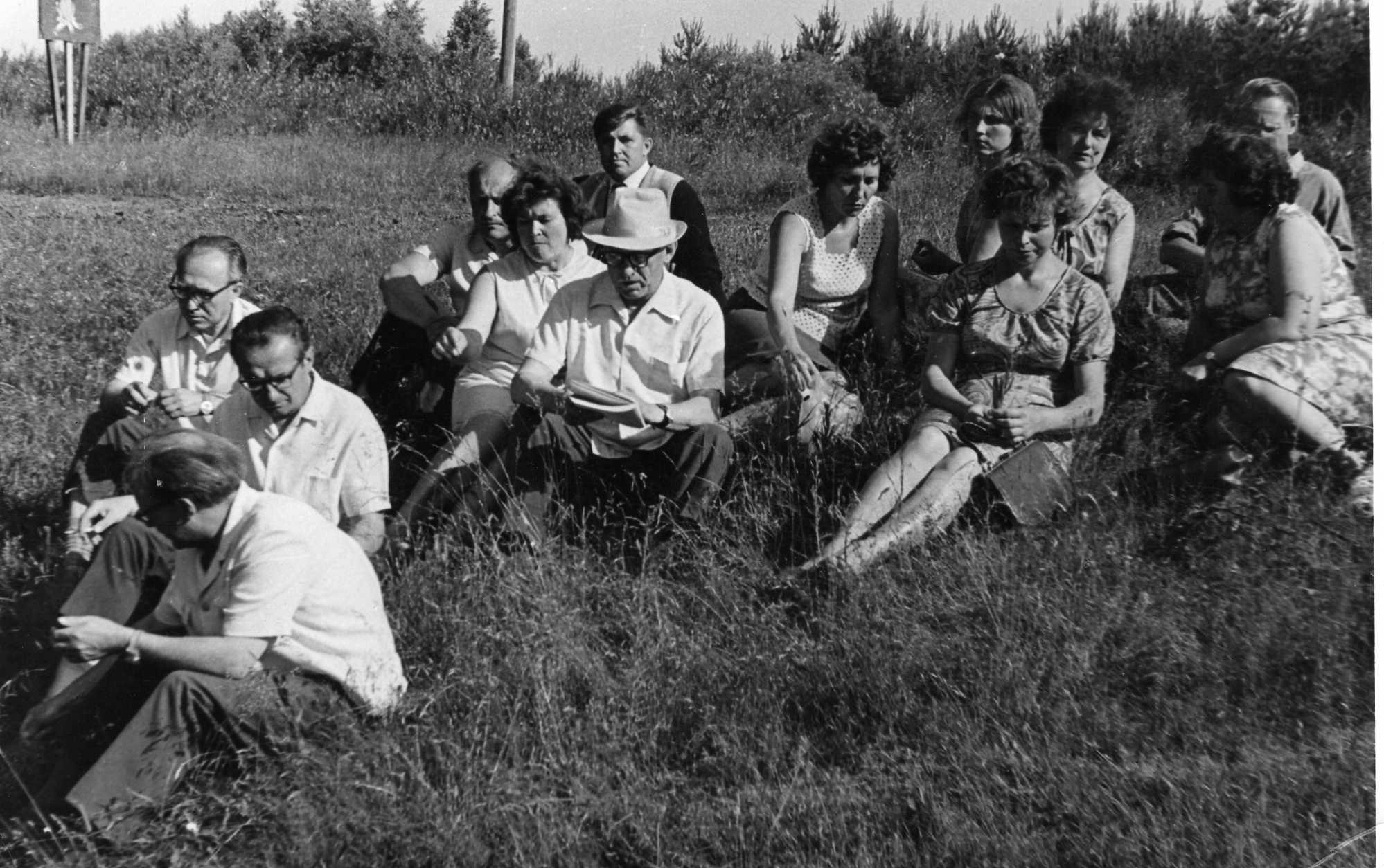 Mokslo darbuotojų ir dėstytojų  ekspedicija po Lietuvą. 1974 m.