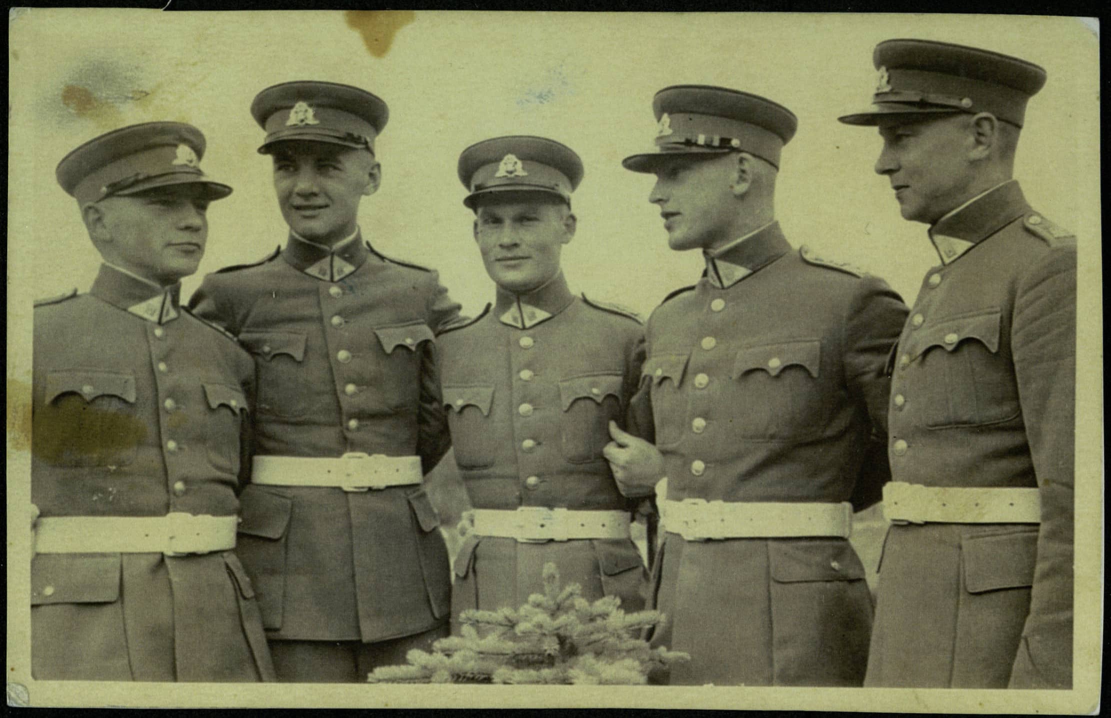 Pušalotiečiai kariūnai. Iš kairės: A. Gelažius, V. Januškis, Petras Šidagis, Julius Šidagis ir A. Jarašiūnas. 1938 m. 