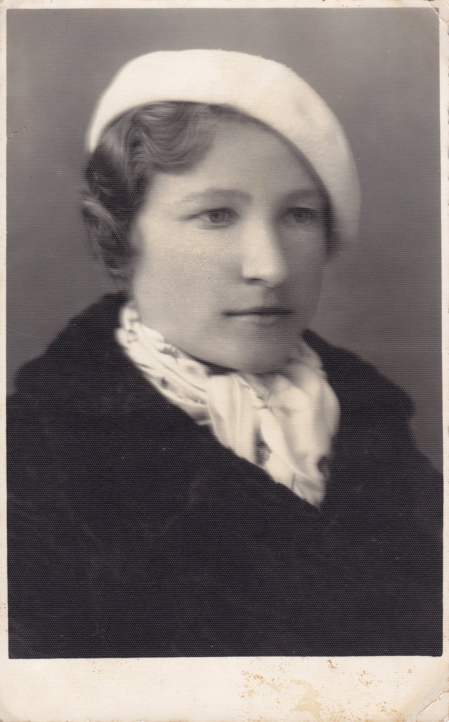 Profesoriaus, agronomo Petro Vasinausko sesuo Apolonija Vasinauskaitė. 1931 m. 