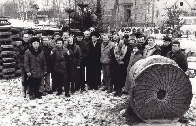 Pirmieji rajono ūkininkai Antano Stapulionio sodyboje