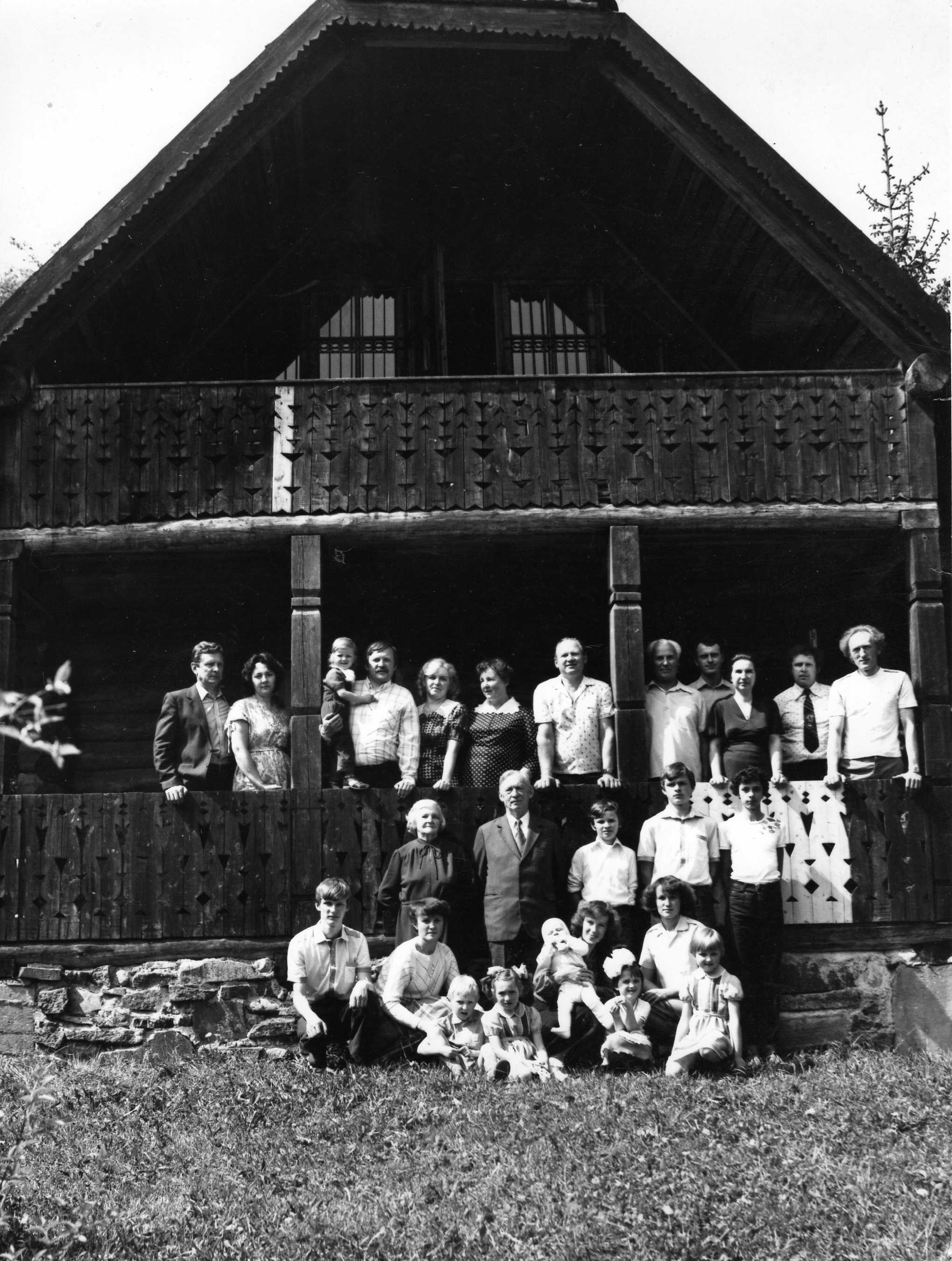 Profesoriaus, agronomo Petro Vasinausko šeimos susitikimas. 1985 m.