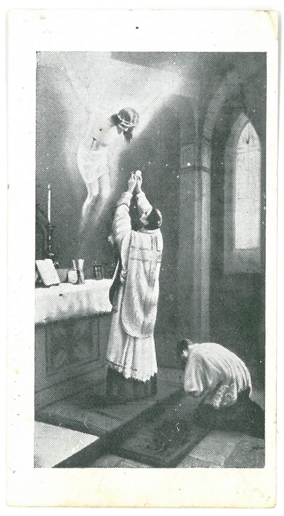 Religinis paveikslėlis – „Lurdo“ priedas. Priekinėje pusėje – Šv. Mišių vaizdas. Kitoje paveikslėlio pusėje – malda už mirusius