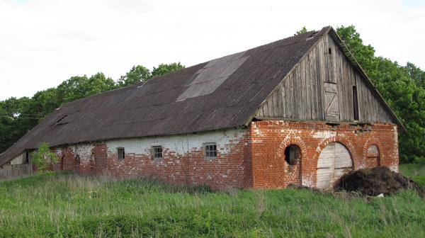 Dagilynės dvaro tvartas. Gražvydo Balčiūnaičio nuotrauka, 2011