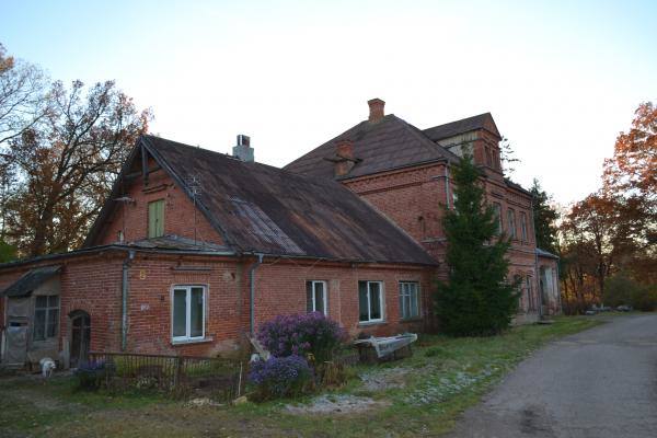 Pajiešmenių dvaras. Nuotrauka iš Pasvalio Mariaus Katiliškio viešosios bibliotekos Krašto kultūros dokumentavimo centro fondų, 2015