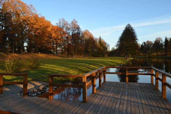 Pajiešmenių dvaras. Nuotrauka iš Pasvalio Mariaus Katiliškio viešosios bibliotekos Krašto kultūros dokumentavimo centro fondų, 2015