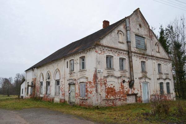 Sinagoga Pušalote. Nuotrauka iš Pasvalio Mariaus Katiliškio viešosios bibliotekos Krašto kultūros dokumentavimo centro fondų, 2015