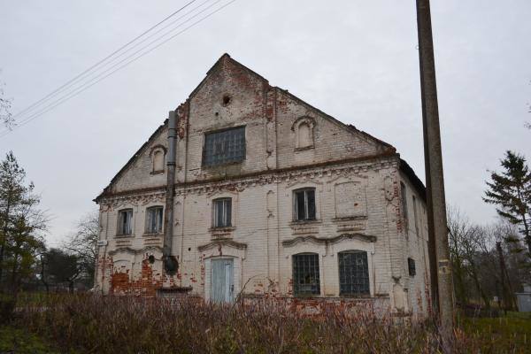 Sinagoga Pušalote. Nuotrauka iš Pasvalio Mariaus Katiliškio viešosios bibliotekos Krašto kultūros dokumentavimo centro fondų, 2015
