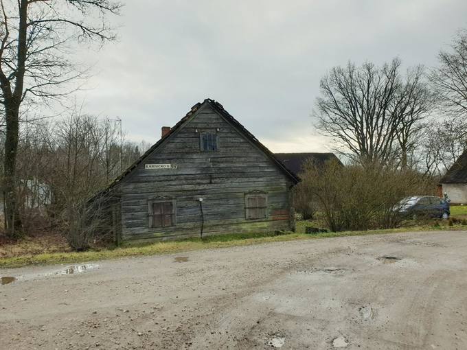 Poeto, partizano Broniaus Krivicko gimtasis namas. Tomos Mikalajūnaitės nuotrauka, 2019