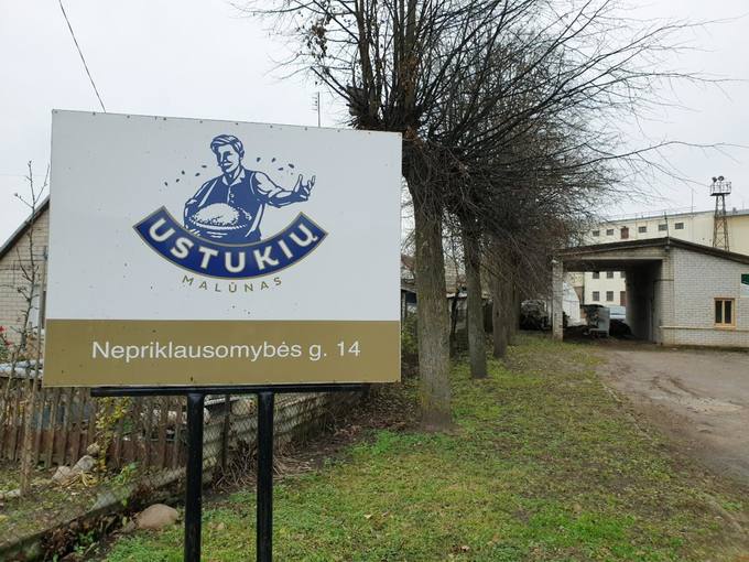 Pasvalio miesto vandens malūnas dabar yra „Ustukių malūno“ nuosavybė. Tomos Mikalajūnaitės nuotrauka, 2019 