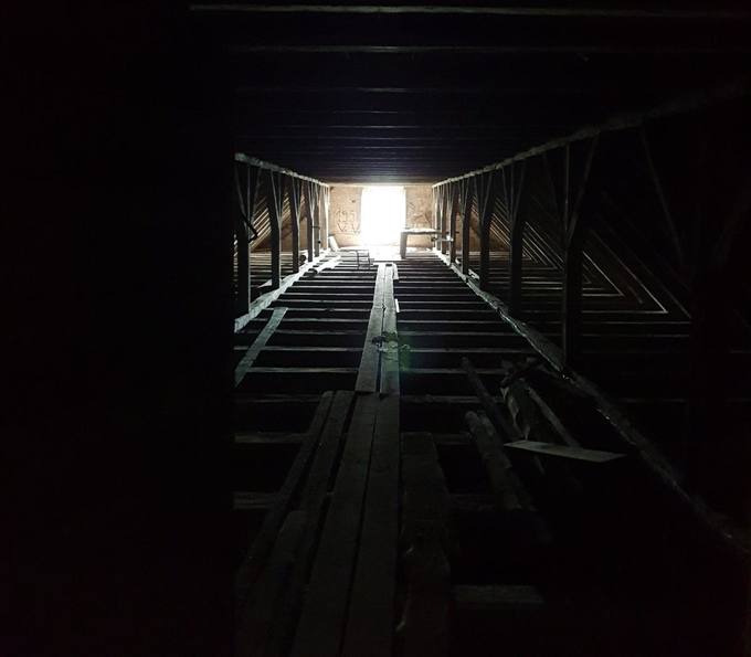 Joniškėlio Švč. Trejybės bažnyčios bokšto fragmentas. Tomos Mikalajūnaitės nuotrauka, 2019. 