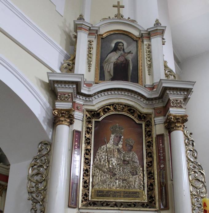 Pasvalio Šv. Jono Krikštytojo bažnyčios fragmentas.  Aidos Leimontaitės nuotrauka, 2019. 