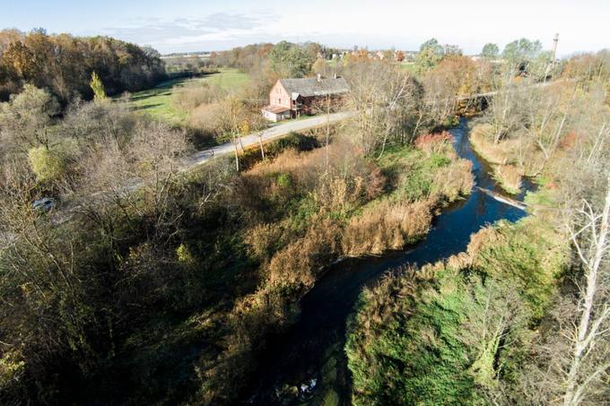 Raubonių vandens malūnas, vilnų karšykla-verpykla [interaktyvus]. Prieiga per internetą: https://raubonys.lt/rauboniu-vandens-malunas-ir-karsykla-verpykla/?fbclid=IwAR3W-BEV5yc_j1np1SzQ2iqpfbjfWPPxE30vn9AMOVIvR4BE7okL8Zc8Tpk [žiūrėta 2020 05 04].