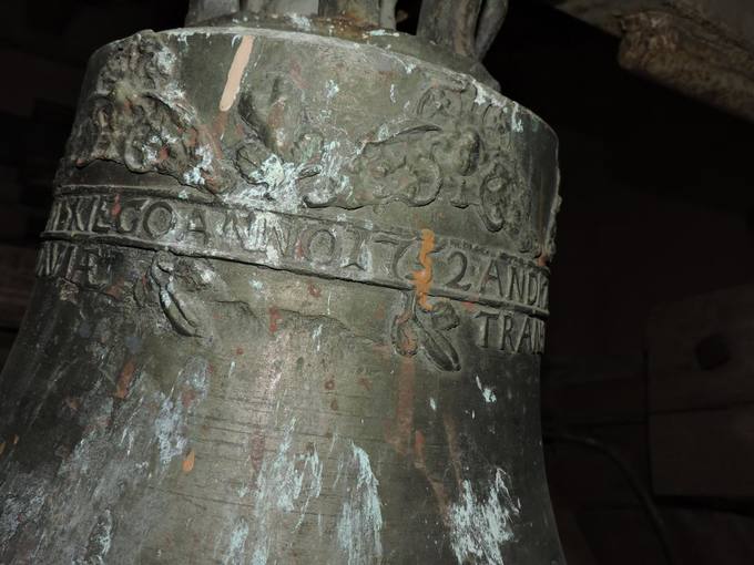 Vaškų Šv. Juozapo bažnyčios mažasis varpas (ø 40 cm). Gražvydo Balčiūnaičio nuotrauka, 2019.