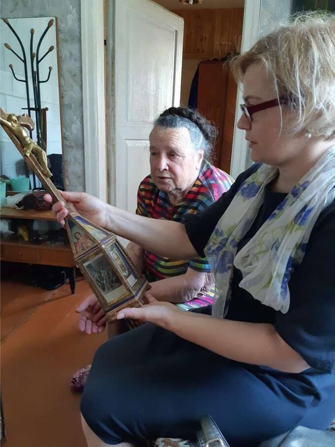 Vertingų eksponatų reikšmę ir prasmę padėjo išsiaiškinti knygnešio name gyvenanti giminaitė Julija Dambrauskienė. Pasak jos, indulgencijos 1893 m. gautos už tai, kad lietuviškos spaudos draudimo metais K. Gumbelevičius platino knygas. Nuotrauka iš Pasvalio krašto muziejaus fondų, 2020