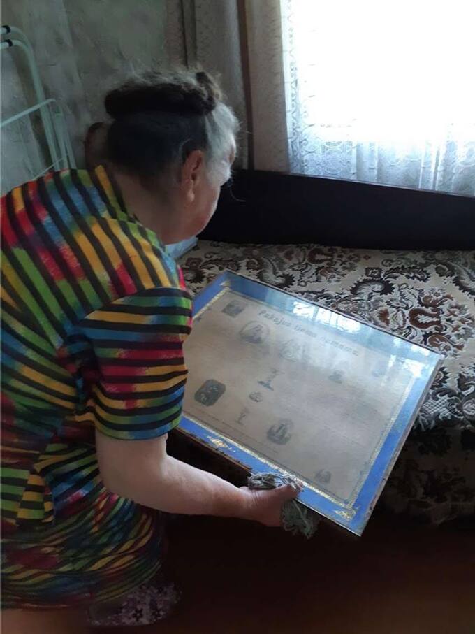 K. Gumbelevičius savo rankomis pasigamino ne vieną dailų religinio turinio kryželį ar paveikslą. Nuotrauka iš Pasvalio krašto muziejaus fondų, 2020