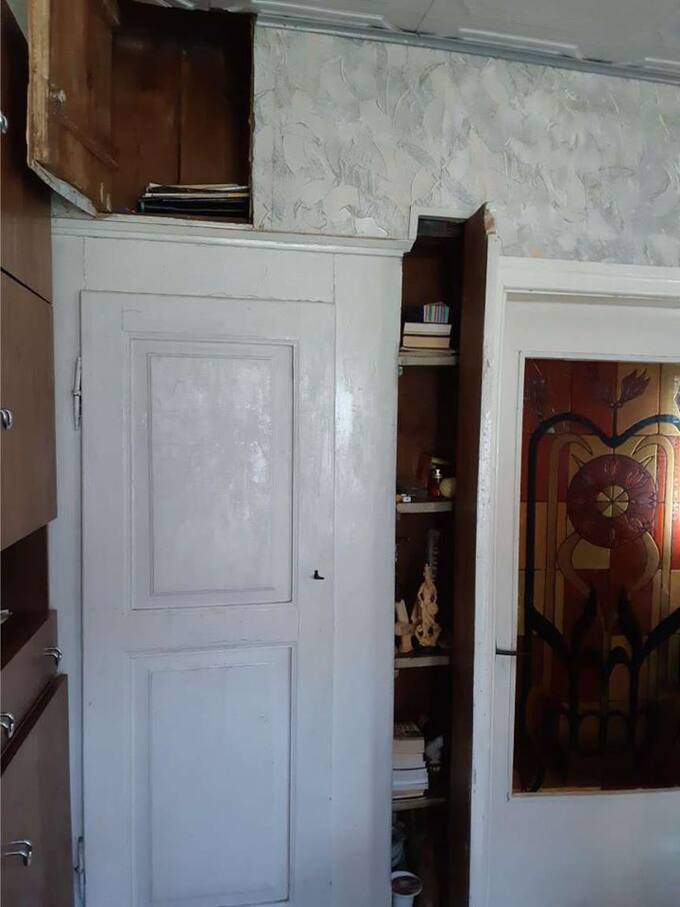 Spaudos draudimo metais K. Gumbelevičius platino lietuviškas knygas. Jų slėptuvės knygnešio namuose Pasvalyje išlikę iki šių dienų. Nuotrauka iš Pasvalio krašto muziejaus fondų, 2020