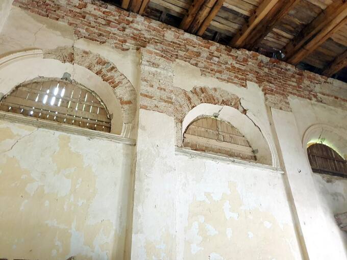 Niurkonių koplyčios viduje. Tomos Mikalajūnaitės nuotrauka, 2020