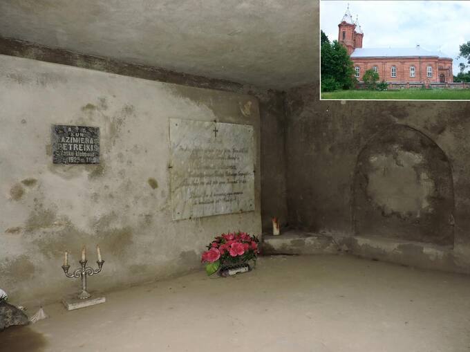 Kriptoje palaidoti bažnyčios statytojas prelatas Bronislovas Stasevičius bei kun. Kazimieras Petreikis. Gražvydo Balčiūnaičio nuotrauka, 2020