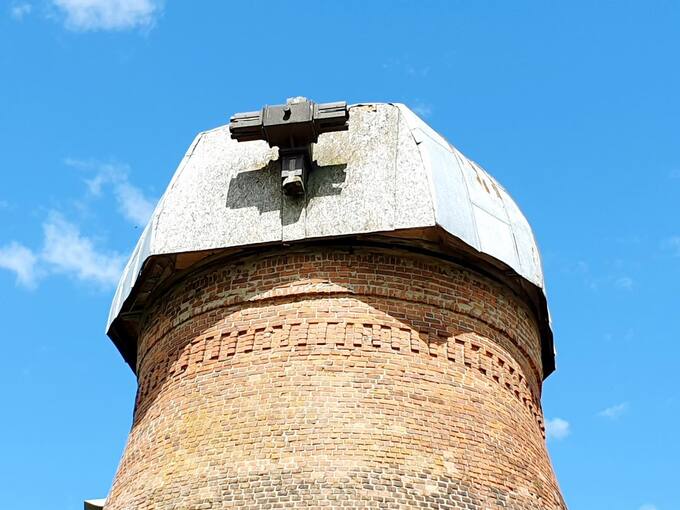 Pumpėnų vėjo malūno kepurė. Tomos Mikalajūnaitės nuotrauka, 2020