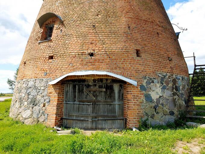 Pumpėnų vėjo malūno fragmentas. Tomos Mikalajūnaitės nuotrauka, 2020