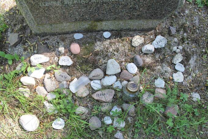 Žydų kapinės parke „Pasvalio Šveicarija“. Aidos Leimontaitės nuotrauka, 2019