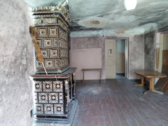 Gulbinėnų dvaro rūmų krosnis. Rimos Mačiukienės nuotrauka, 2019