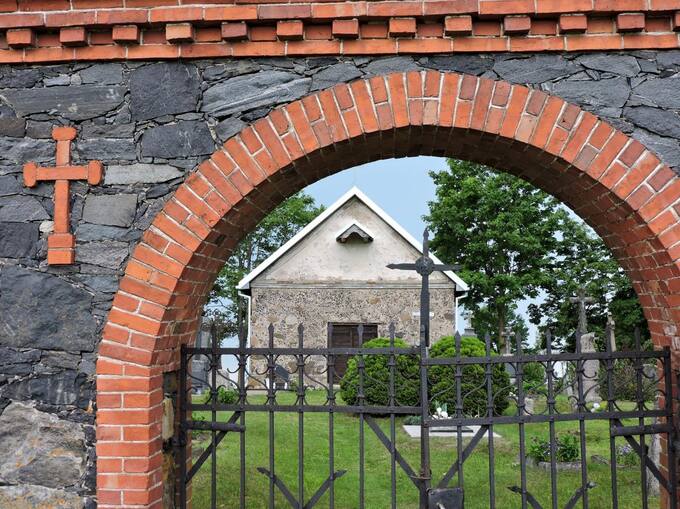 Motiejūnų koplyčios vartų fragmentas. Gražvydo Balčiūnaičio nuotrauka, 2020