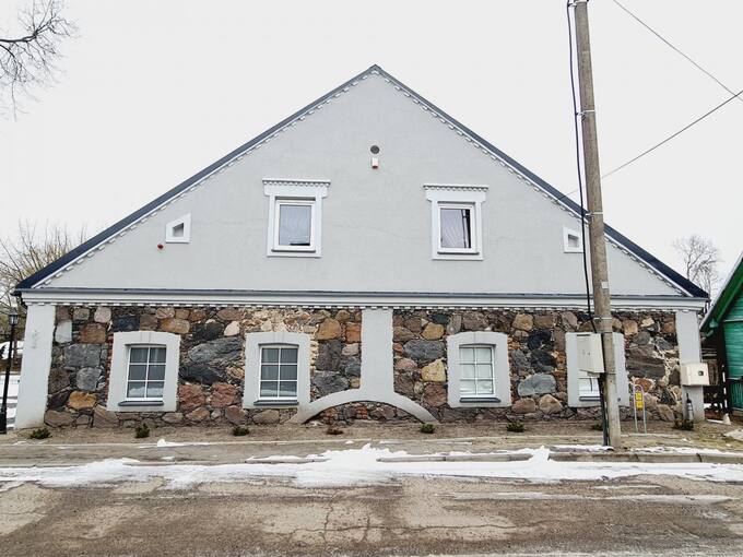 Buvusi žydų pirtis Pasvalyje. Tomos Mikalajūnaitės nuotrauka, 2021