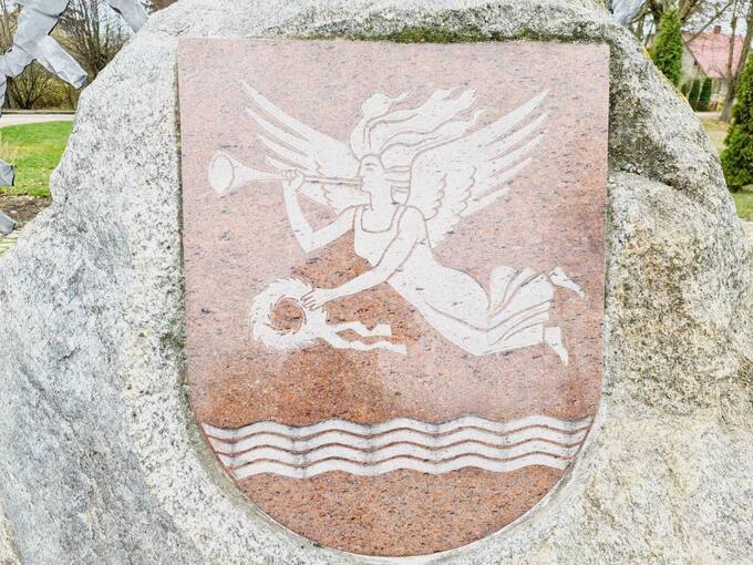 Paminklinio akmens Saločių miestelio įkūrimo 500 metų sukakčiai fragmentas. Tomos Mikalajūnaitės nuotrauka, 2020