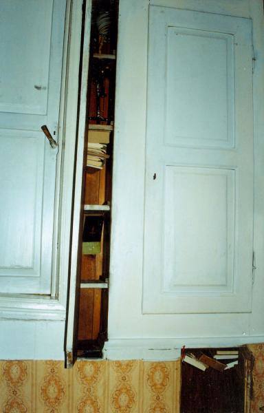 Lietuviškos spaudos slėptuvė knygnešio Kazio Gumbelevičiaus namo viduje. Vido Dulkės nuotrauka