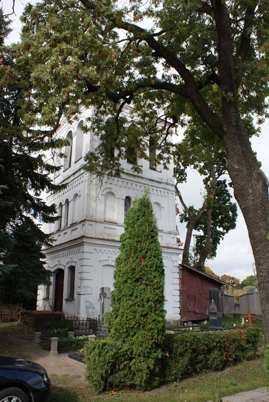 Pasvalio Šv. Jono Krikštytojo bažnyčia. Almanto Laužadžio nuotrauka, 2008 [interaktyvus]. Prieiga per internetą:https://www.miestai.net/forumas/forum/bendrosios-diskusijos/miestai-ir-architekt%C5%ABra/sakralin%C4%97-architekt%C5%ABra/7514-%E2%80%A0-pasvalio-r-ba%C5%BEny%C4%8Dios?t=7269%3E