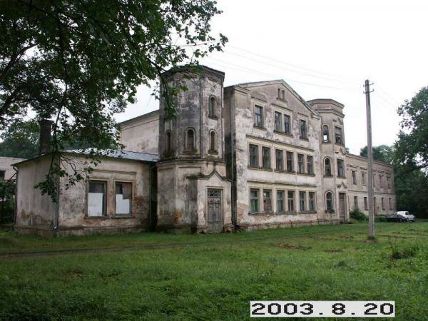 Gulbinėnų dvaro ansamblis. Dvaro rūmai. Lietuvos dvarų duomenų bazė [interaktyvus]. Prieiga per internetą: http://www.heritage.lt/dvarai/foto.php?id=312