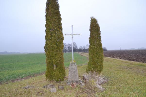 Kryžius Šeižių šeimai Šiukštonių kaime