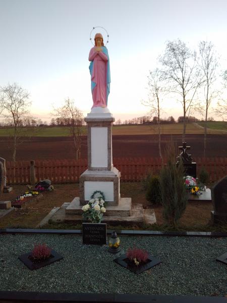 Skulptūra „Švč. Mergelė Marija“ Paliepių kaimo kapinėse