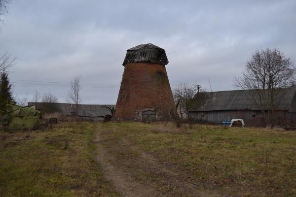 Kiemėnų (Gurausko) vėjo malūnas