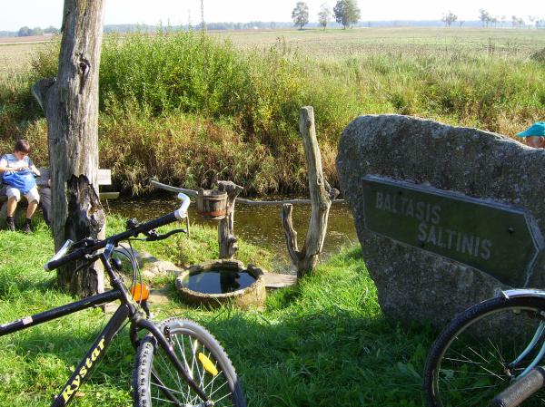 Baltasis (Barklainių) šaltinis