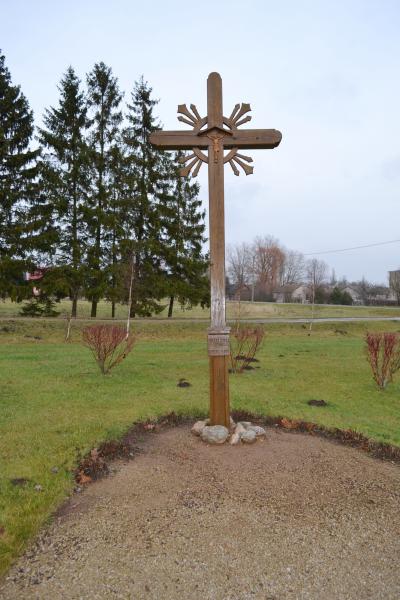 Kryžius Šniūrų kaimui