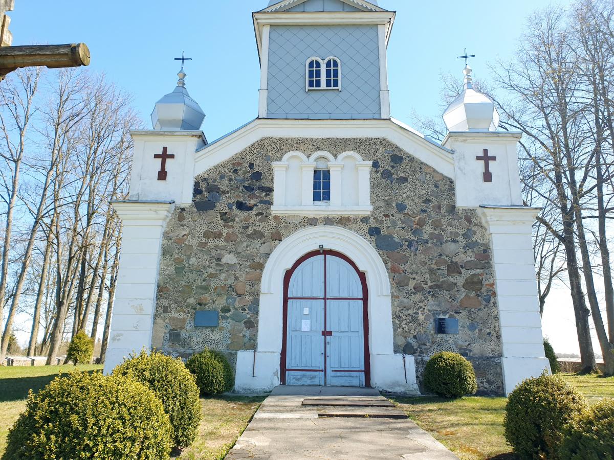 Skrebotiškio Švč. Jėzaus Širdies bažnyčia