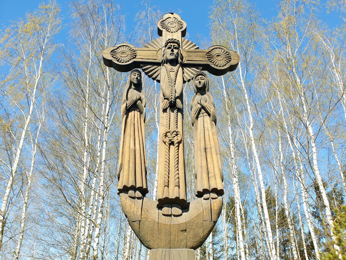 Kryžius Tetirvinų kaimo žmonėms