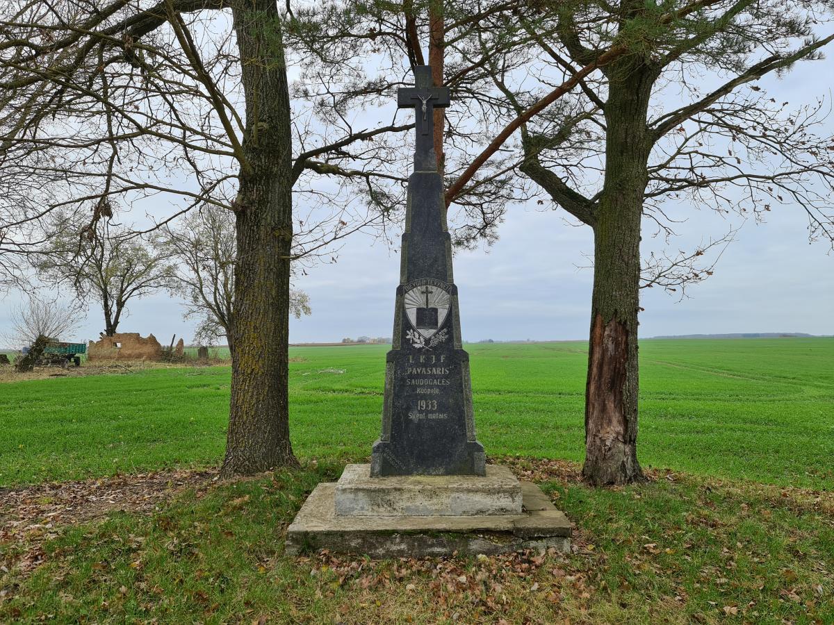 Pavasarininkų kuopos paminklas Saudogalos kaime