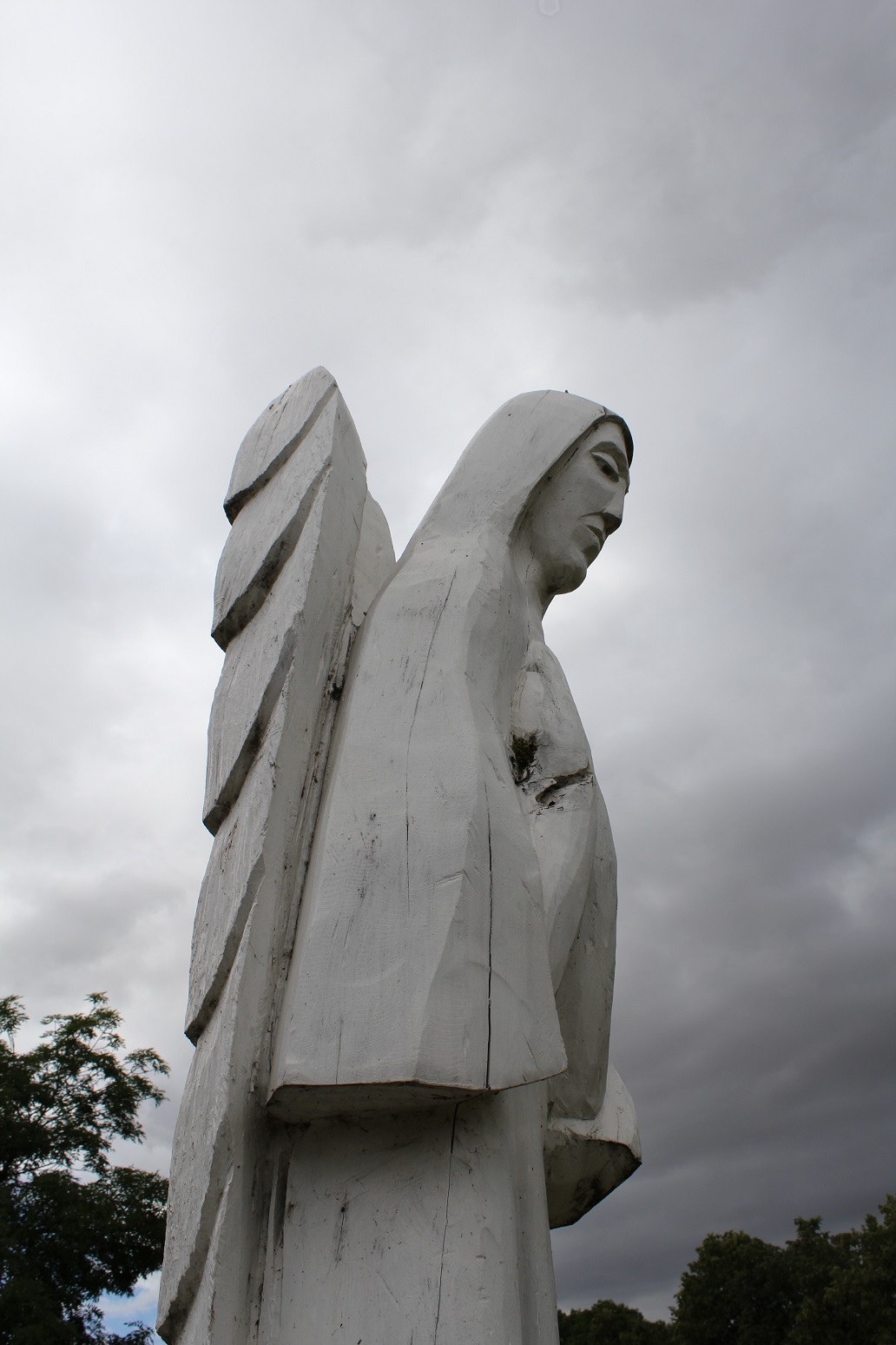 Angelų skulptūros Pasvalyje