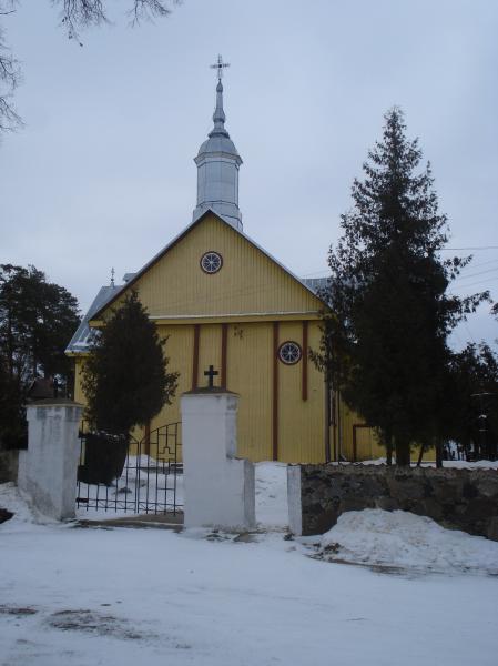 Pušaloto Šv. apaštalų Petro ir Povilo bažnyčia