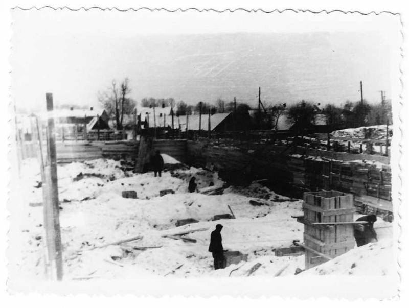 Internato pamatų, kolonų liejimas