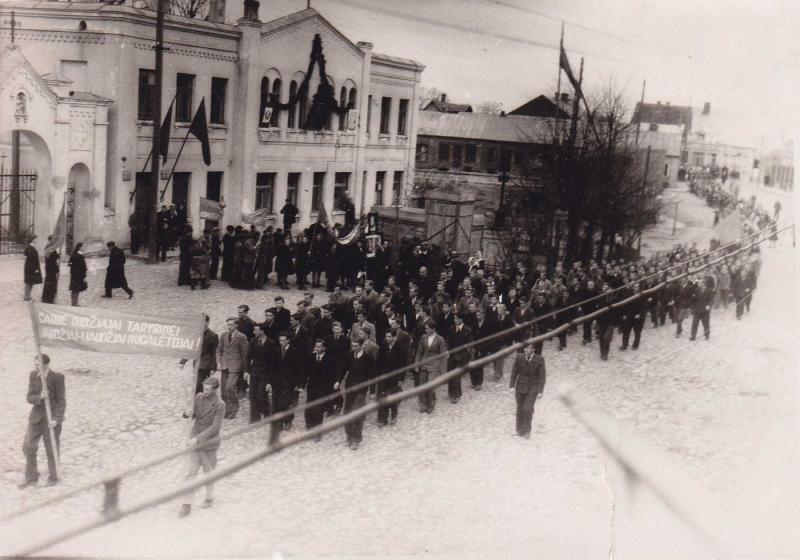 Sovietinė demonstracija Vytauto Didžiojo aikštėje