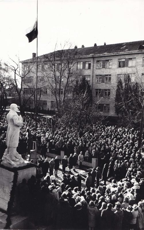 Pirmą kartą Pasvalyje iškelta Lietuvos Trispalvė Vėliava