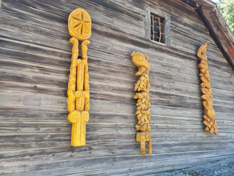 „Apynio giesmių“ skulptūros Pasvalyje