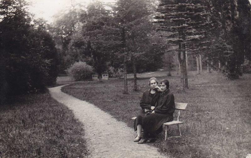 Poilsis Joniškėlio dvaro parke